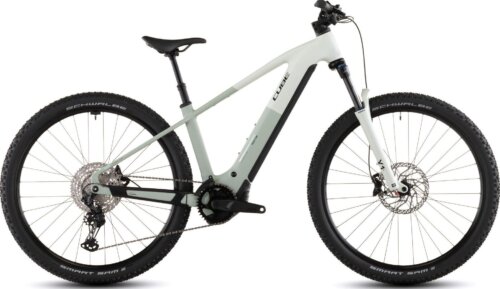Reaction Hybrid Pro 800